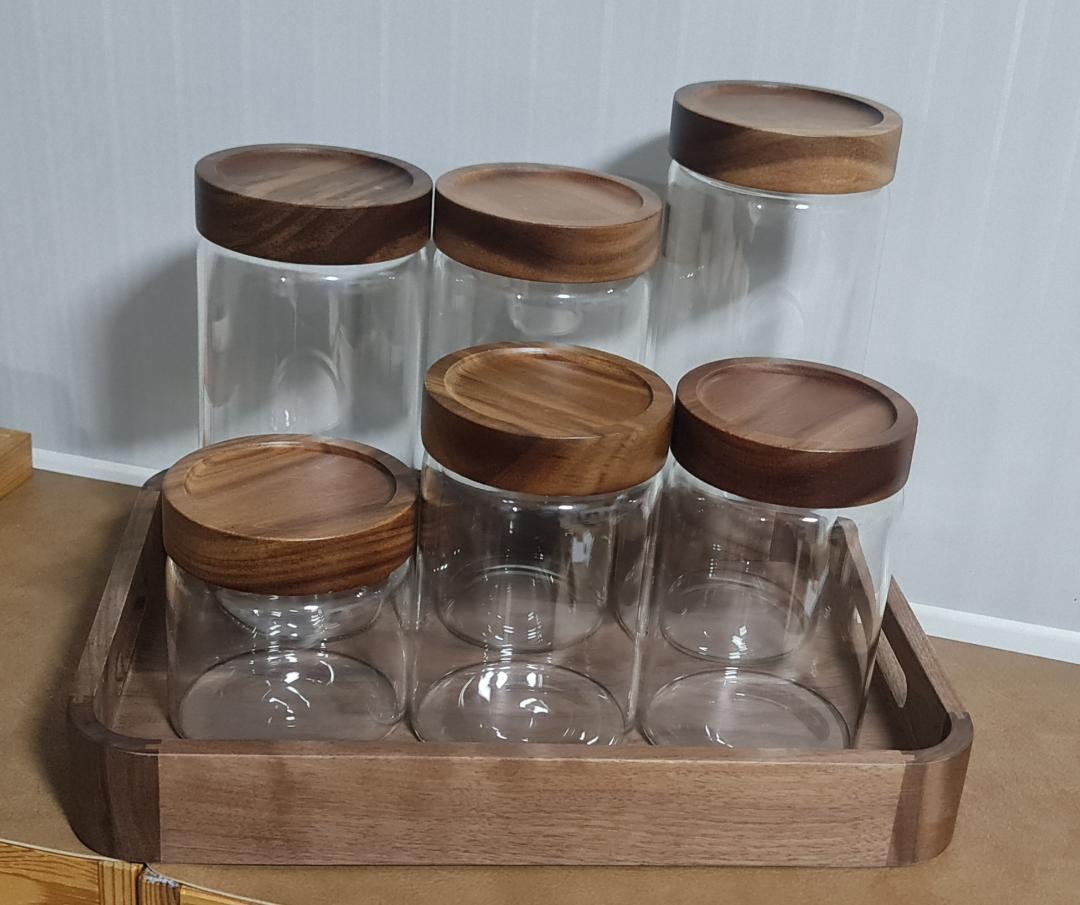 Glass Jar with Acacia Screw-Lid Cover (Balang Kueh Raya)